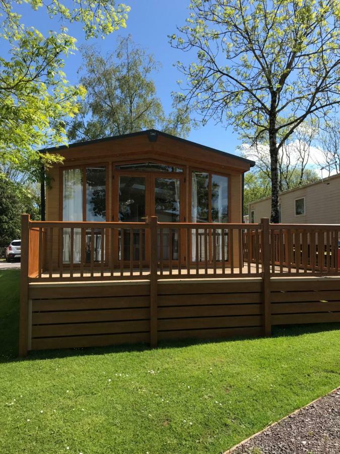 Lodge Castle Brake Exeter