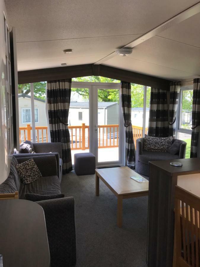 Lodge Castle Brake